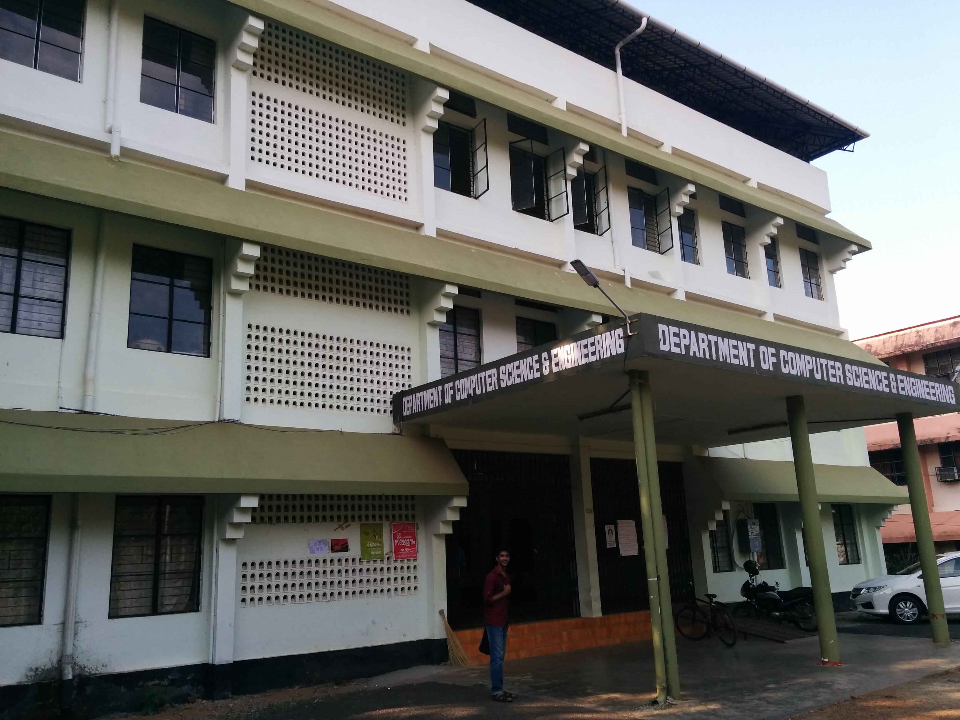 GEC Thrissur Reviews on Placements, Faculty and Facilities